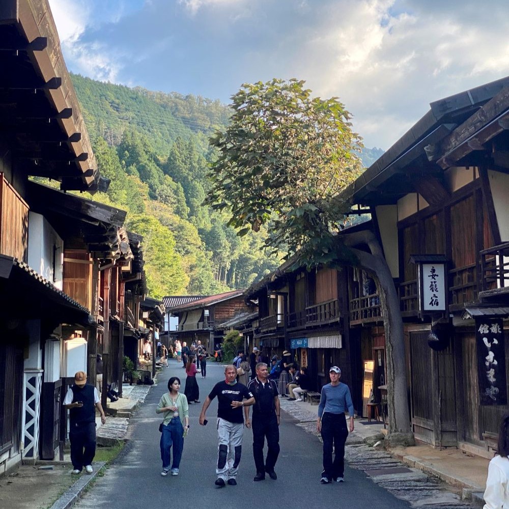 Lake kawaguchi - Kiso Valley - Gero Hot Springs.